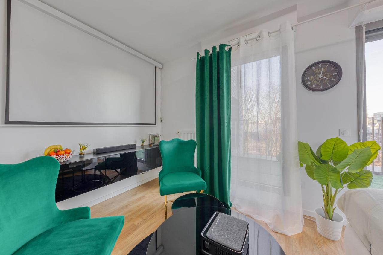 Appartamento Cinema Moon Luxury - Gare 3Min - Proche Paris Massy  Esterno foto